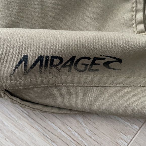 Ripcurl Green Shorts - Picture 3 of 4